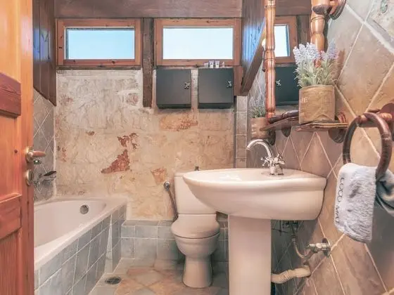 Villa, 4 Yatak Odası, Şömine