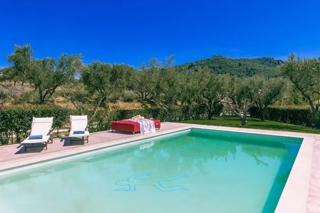 Villa, 4 Yatak Odası, Şömine