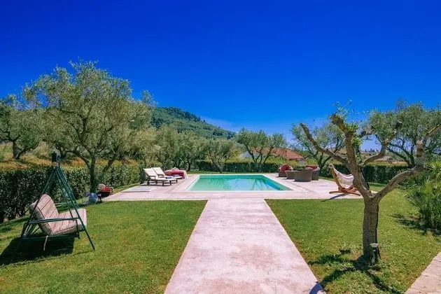 Villa, 4 Yatak Odası, Şömine