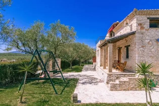 Villa, 4 Yatak Odası, Şömine
