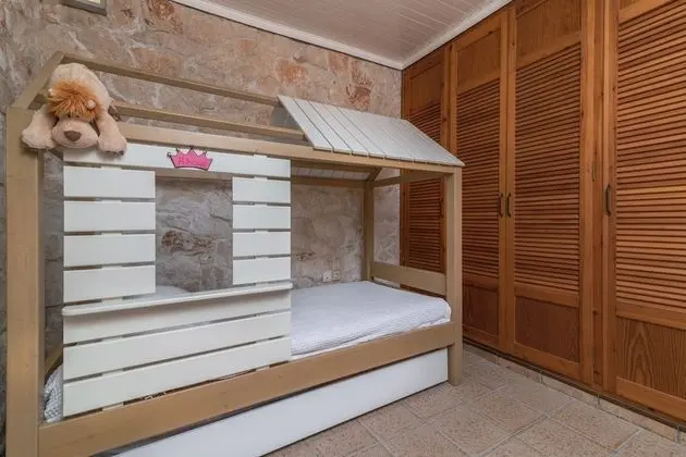 Villa, 4 Yatak Odası, Şömine