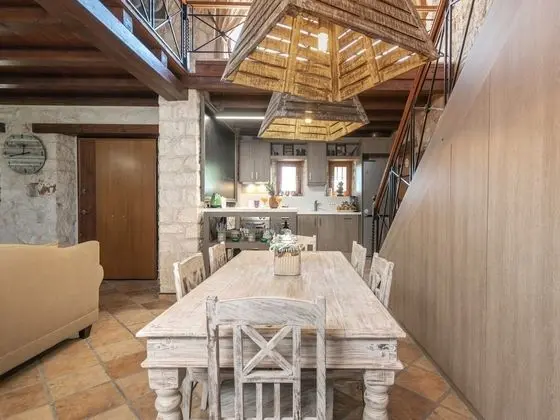 Villa, 4 Yatak Odası, Şömine