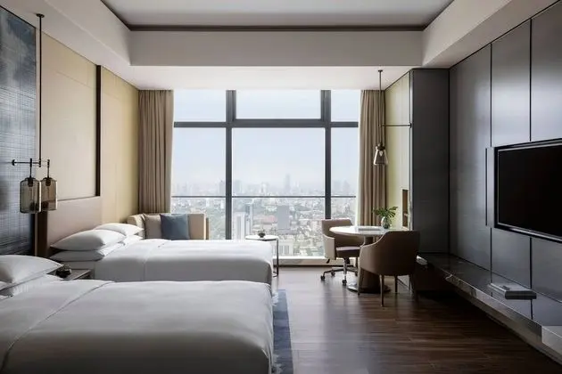 Oda, 1 En Büyük (King) Boy Yatak, Sigara İçilmez, Şehir Manzaralı