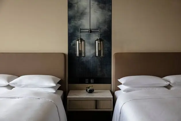 Oda, 2 Çift Kişilik Yatak, Sigara İçilmez, Şehir Manzaralı