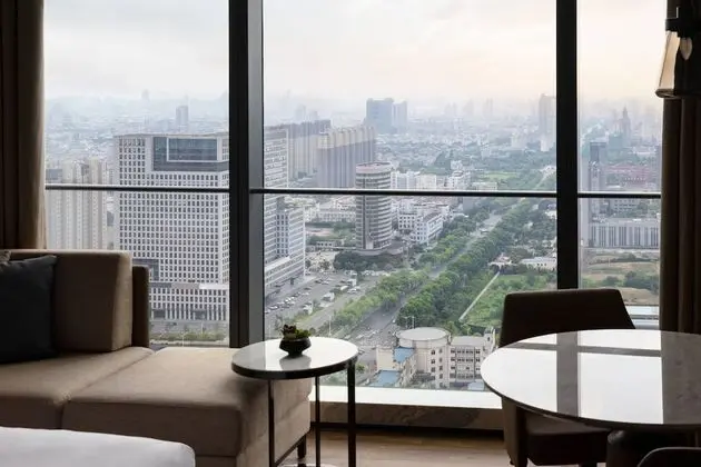 Oda, 2 Çift Kişilik Yatak, Sigara İçilmez, Şehir Manzaralı