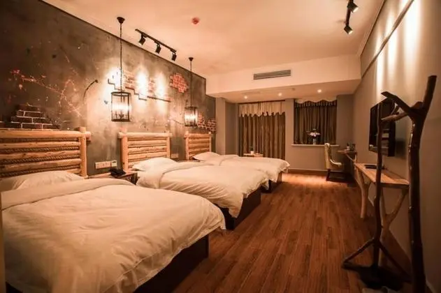 Design Üç Kişilik Oda