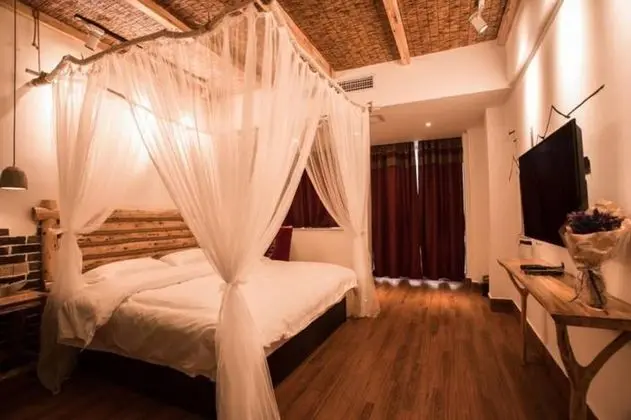 Romantic Tek Büyük Yataklı Oda