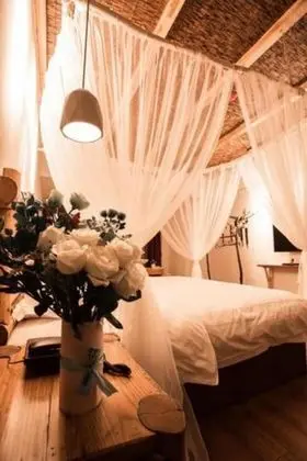 Romantic Tek Büyük Yataklı Oda