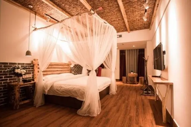 Romantic Tek Büyük Yataklı Oda