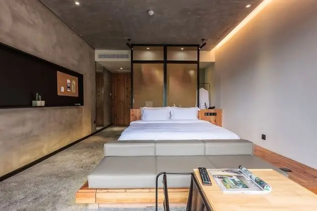 Deluxe Tek Büyük Yataklı Oda