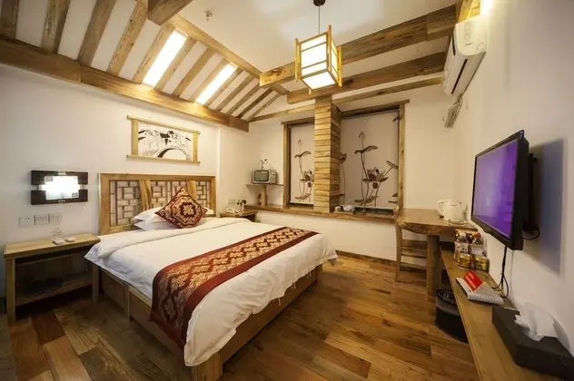 Deluxe Tek Büyük Yataklı Oda