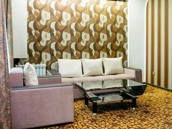Luxury Oda