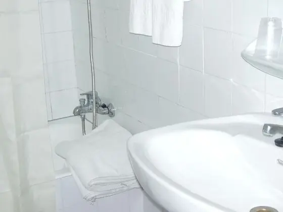 Tek Büyük veya İki Ayrı Yataklı Oda, Balkon