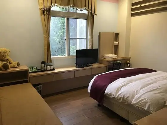 Standard Tek Büyük Yataklı Oda