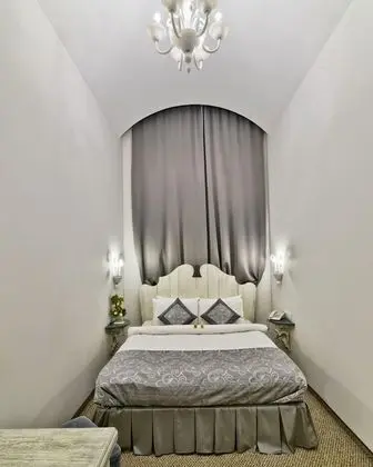 Comfort Tek Büyük Yataklı Oda