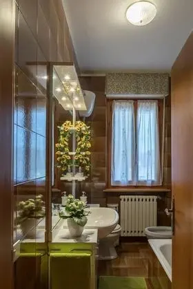 Tek Büyük veya İki Ayrı Yataklı Oda, Özel Banyo