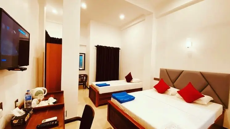 Deluxe Üç Kişilik Oda, Havuz Manzaralı, Havuz Kenarı