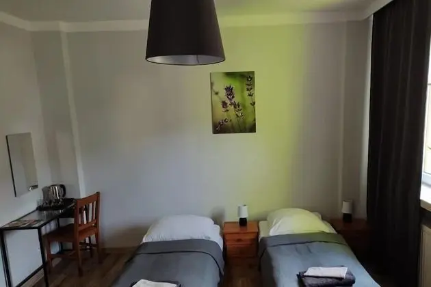 Standard Üç Kişilik Oda (2)