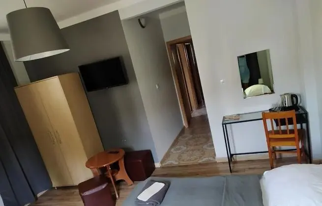 Standard Üç Kişilik Oda (2)