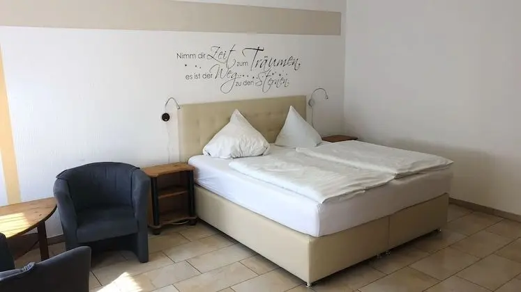 Tek Büyük Yataklı Oda