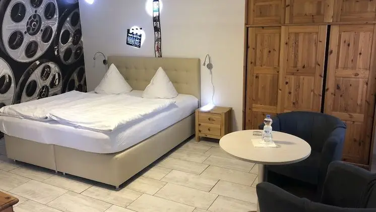 Tek Büyük Yataklı Oda