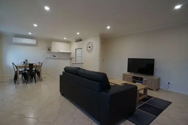 Family Apart Daire, 2 Yatak Odası, Mutfak (Offsite Location)