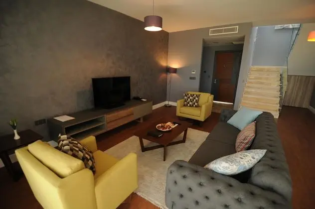 https://images.etstur.com/files/images/hotelImages/TR/92881/l/Zigana-Resort-Alacati-Oda-298696.jpg