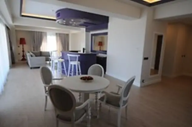 Suite Salon
