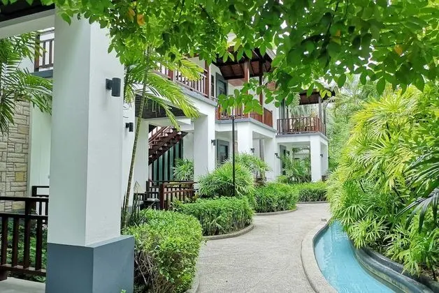 Premium Villa Garden View