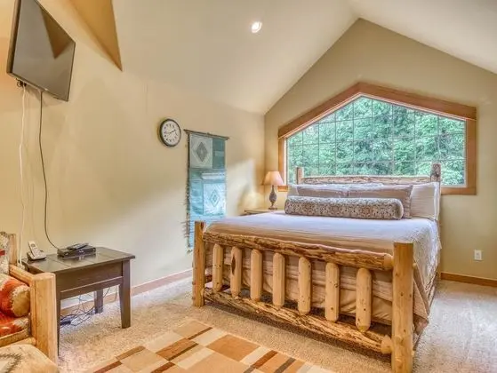 Kulübe, Birden Çok Yatak (Zigzag Mountain Lodge)