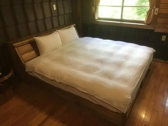 Gallery Tek Büyük Yataklı Oda