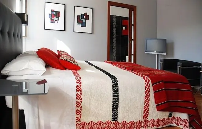 Tek Büyük Yataklı Oda, Sigara İçilmez, Dağ Manzaralı