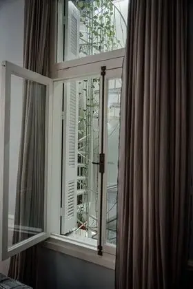 Standard Double Room (Interior Corridor)