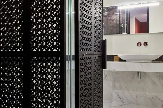 Standard Double Room (Interior Corridor)