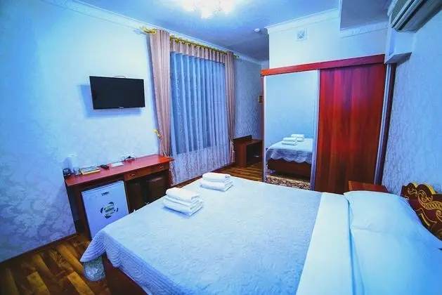 Comfort Tek Büyük Yataklı Oda