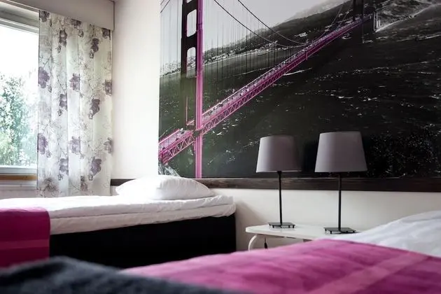 Tek Büyük Yataklı Oda, 2 Tek Kişilik Yatak, Sigara İçilmez