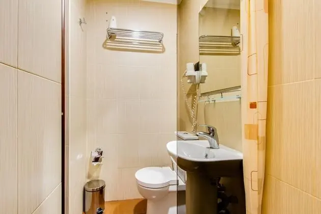 Economy İki Ayrı Yataklı Oda, Ortak Banyo