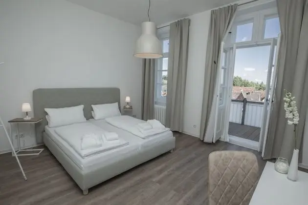 Tek Büyük Yataklı Oda, Ortak Banyo, Liman Manzaralı (Nr. 7)