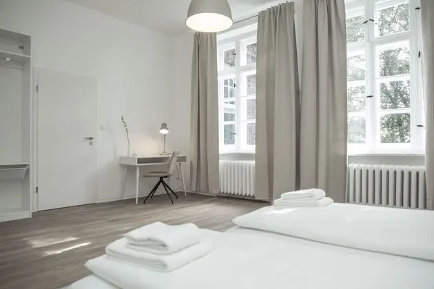 Tek Büyük Yataklı Oda, Ortak Banyo (Nr. 1)