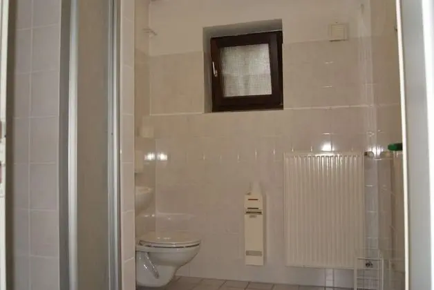 Tek Kişilik Oda, Ortak Banyo