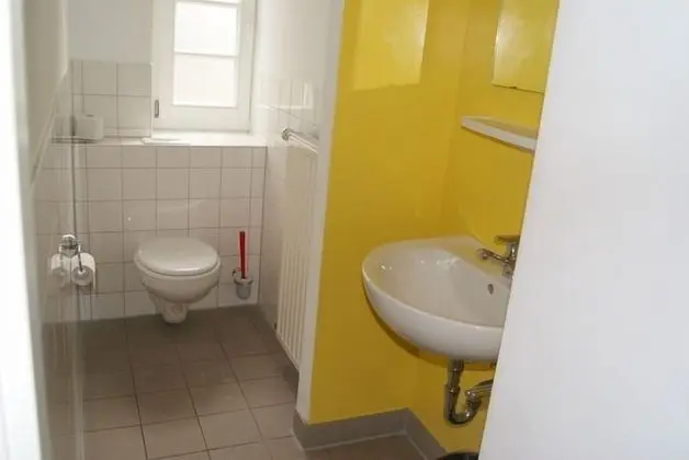 Tek Kişilik Oda, Ortak Banyo
