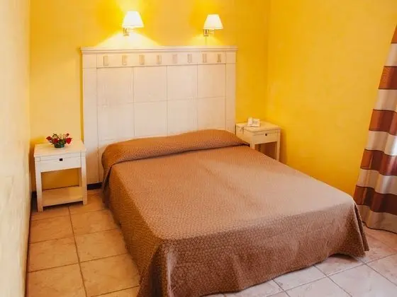 Tek Büyük Yataklı Oda, 1 Çift Kişilik veya 2 Tek Kişilik Yatak