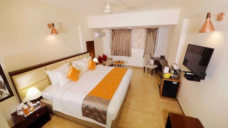 DeluxZ+ Room