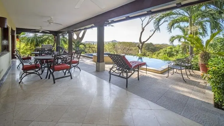 Deluxe Villa