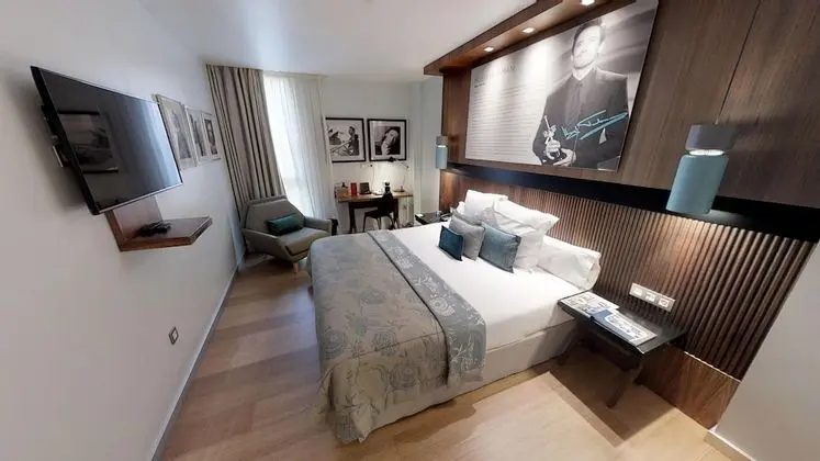 Standard Tek Büyük Yataklı Oda