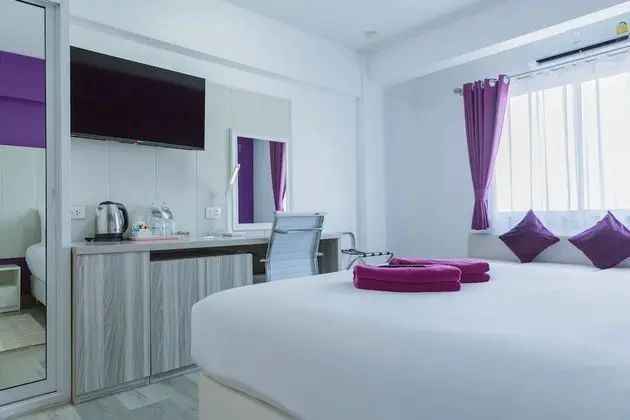 Deluxe Double Room South Wing
