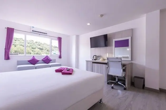 Deluxe Double Room South Wing