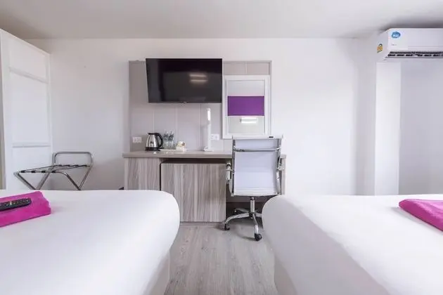 Superior Twin Room South Wing