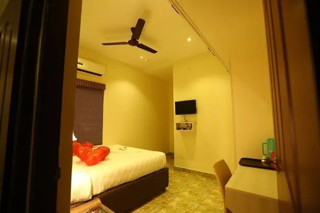 Deluxe Tek Büyük Yataklı Oda