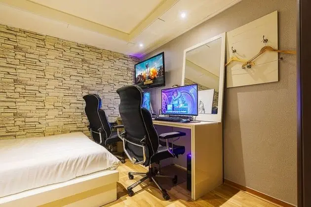 Standard Oda (Game Room)